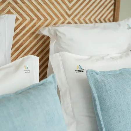 Blue Boat By Madeira فونشال